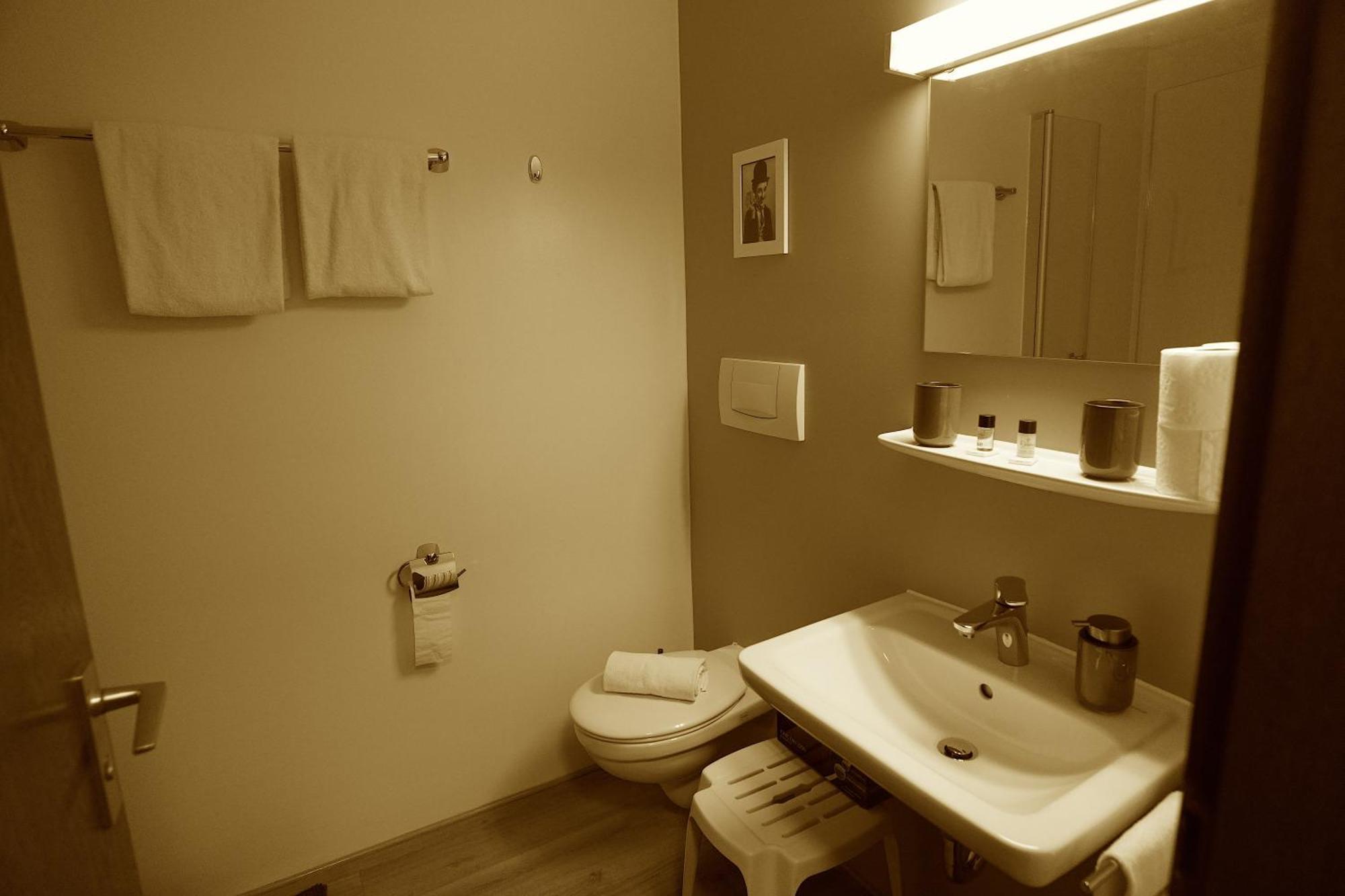 Hallelujah - Wunderschoenes Und Gepflegtes Apartment Mit Bademantelgang Zur Therme باد جريسباخ المظهر الخارجي الصورة